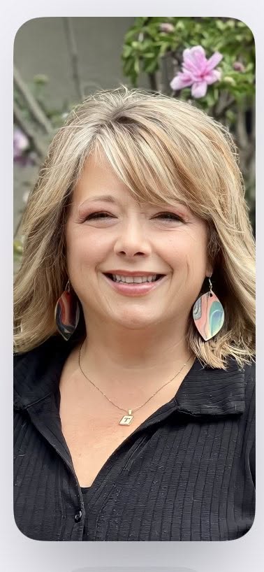 Theresa Dotson Alexander smiling